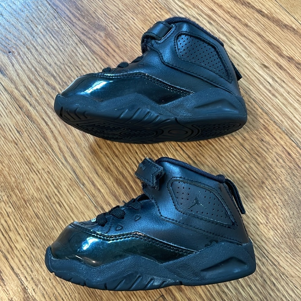 Jordan Brand Loyal Triple Black Sneakers. Size 6c. Excellent Condition. - Picture 10 of 13